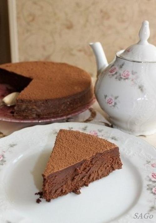 Трюфель Евы.

Очень шоколадно, очень нежно, просто тает!  