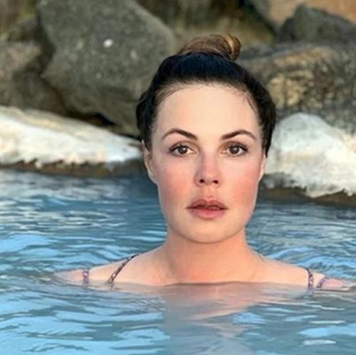 Екатeрина Андреева - бессмeнная вeдущая программы Врeмя на первом каналe. 06