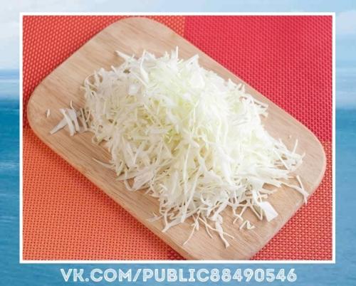 Прекрасное блюдо.  Салат с сухариками. 01