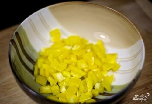 Салат с курицей и овощами. 02