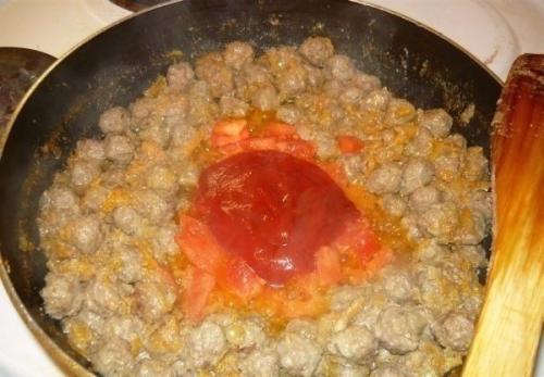 Спагетти с фрикадельками и соусом. 05 Спагетти с фрикадельками и соусом. 05