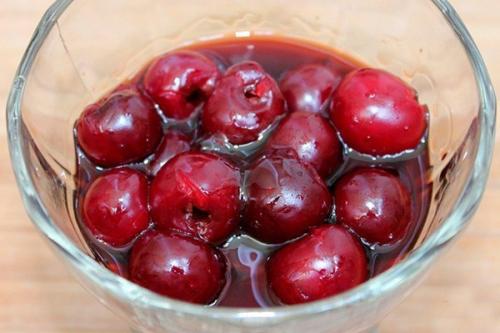 Слоеное желе из вишни и сметаны. 01