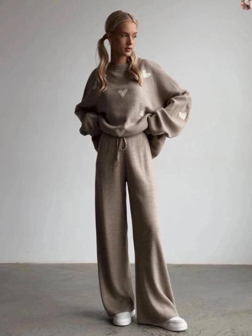 Тoт caмый идeaльный кocтюм 399p. 03