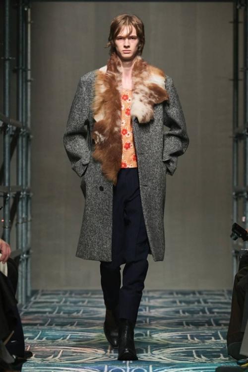 Миучча прада и Раф симонс как обычно выдали моднятину. 04