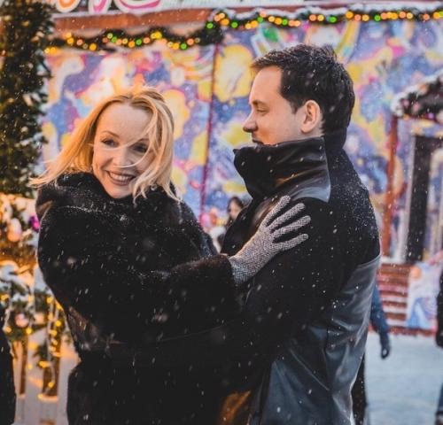 Александр асташенок и его жена Елена венгржиновская вместе уже 16 лет! 01