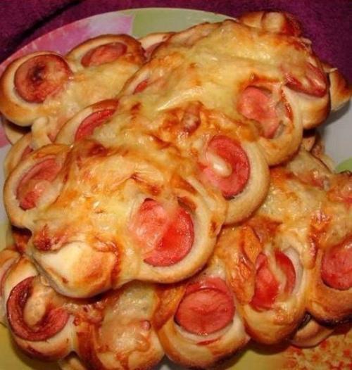 Топ - 5 лучших рецептов сосисок в тесте. 01