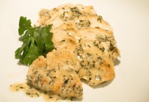 Курица в мультиварке в сметанном соусе.

