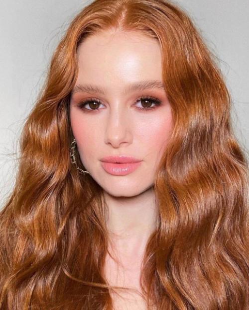 Звезды о трендах в макияже все знают. 01