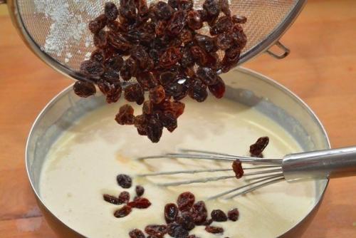 Творожные блинчики с изюмом. 07