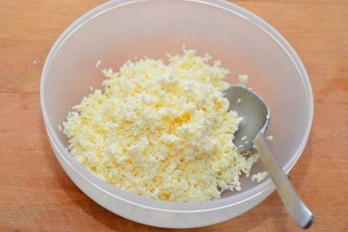 Творожные блинчики с изюмом. 04