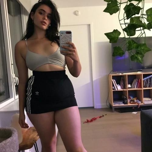 Барби Феррейра - актриса и модель плюс сайз в интервью о своей фигуре: 05