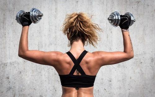 Обязательные упражнения для женщин. 

