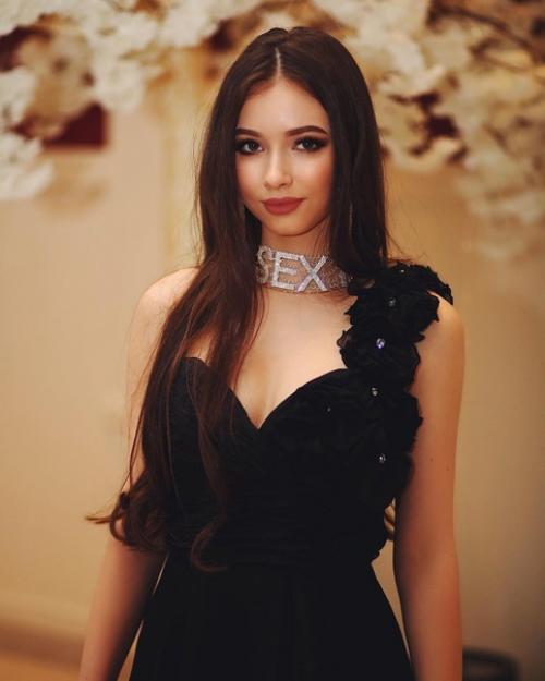 Мария Ильюхина 19 ноября отметила свое восемнадцатилетие. 07