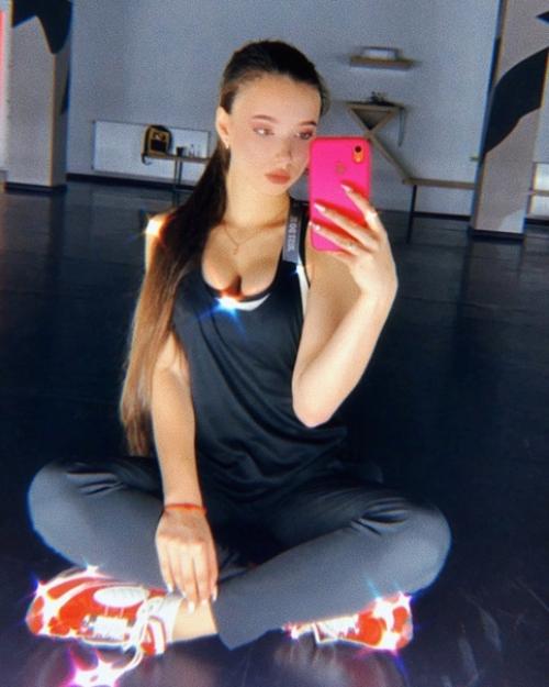 Мария Ильюхина 19 ноября отметила свое восемнадцатилетие. 08