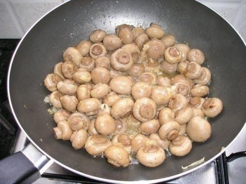 Мясо запеченное с консервированными грибами. 01 Мясо запеченное с консервированными грибами. 01