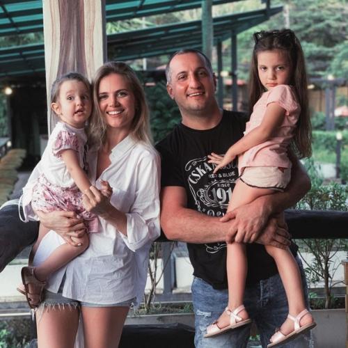 Так выглядит семья Арарата кещана. 03