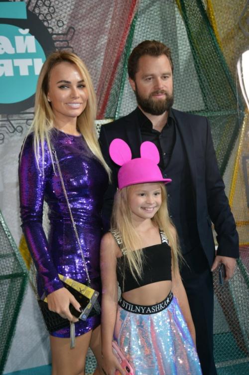 Виталий гогунский откровенно о своих чувствах к дочери Милане рассказал. 03