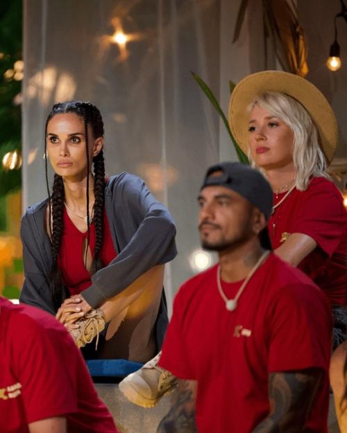 Алане мамаевой пришлось лечиться после участия в шоу Звёзды в Джунглях. 02