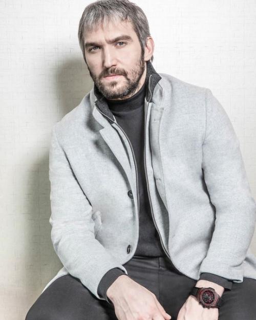 Хоккеист александр Овечкин сломал ногу прямо во время матча. 04