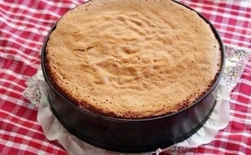 Нежный медовый бисквит. 04