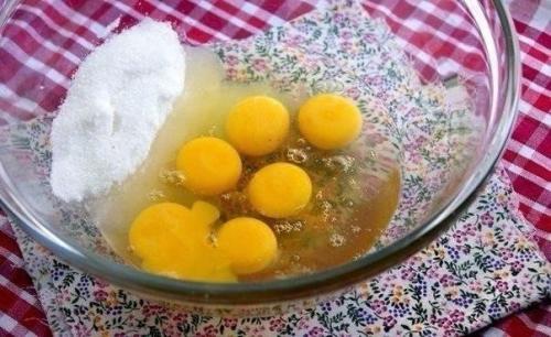 Нежный медовый бисквит. 02