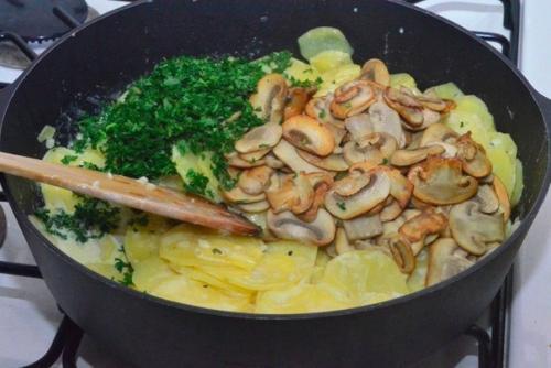 Картошка с грибами в сливках. 09 Картошка с грибами в сливках. 09