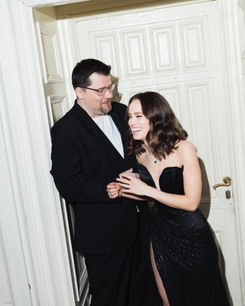 Немного романтики от молодоженов Гарика харламова и Екатерины Ковальчук. 02