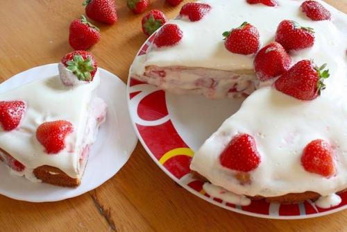 Торт Клубника.   Ингредиенты: Торт Клубника.   Ингредиенты: