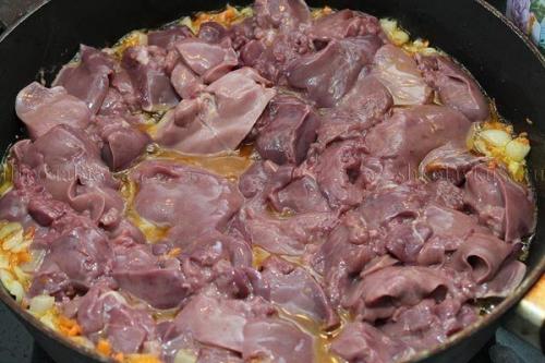 Куриная печень в сметане. 05 Куриная печень в сметане. 05