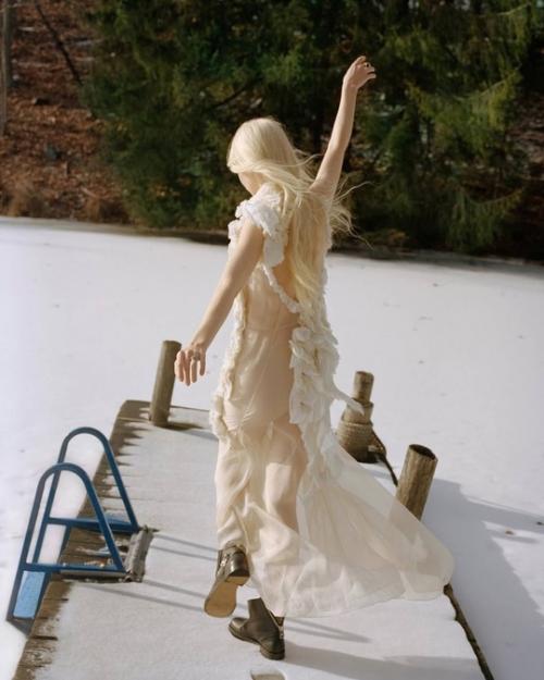 Прекрасная Аня Тейлор - Джой украсила обложку нового номера испанского Vogue, и это событие не могло остаться незамеченным! 03