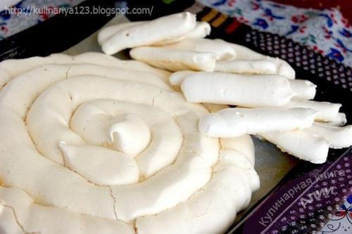 Торт Сникерс.   Ингредиенты: 01