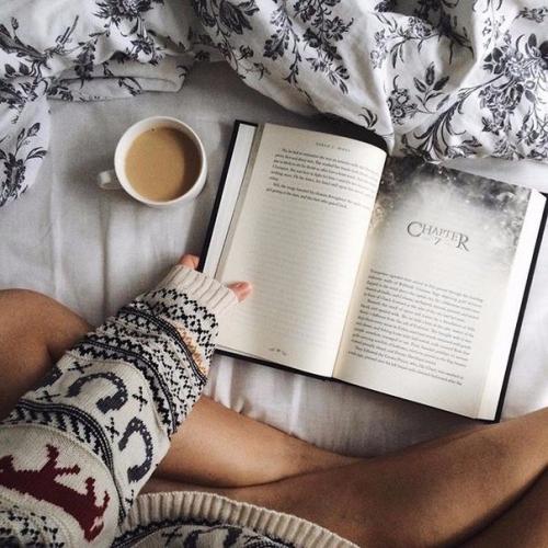 30 зарубежных книг, способных лишить сна.

