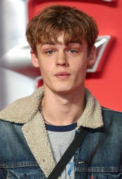 Луис Томас харди - старший сын тома харди, родился 8 апреля 2008 года.  