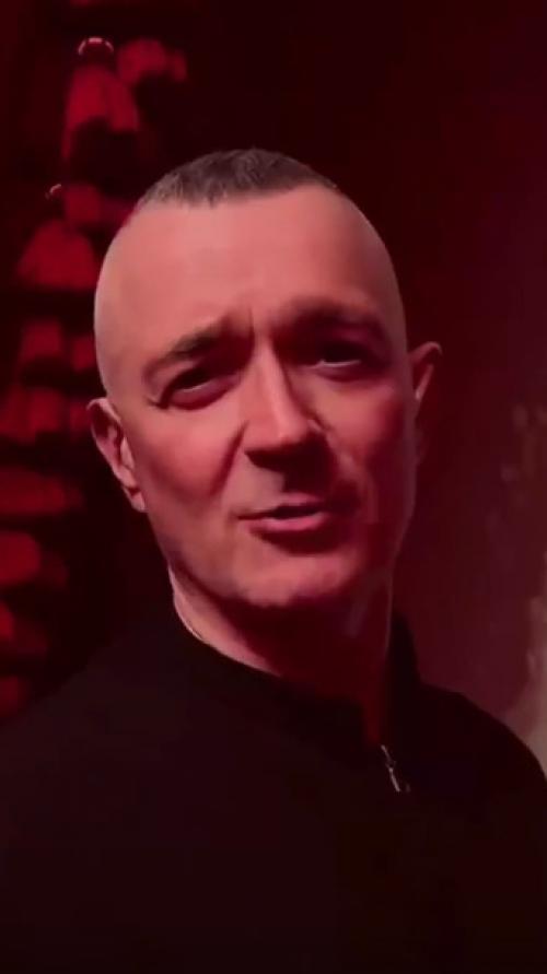 Егор бероев женился на молодой балерине после развода с Ксенией Алферовой.

