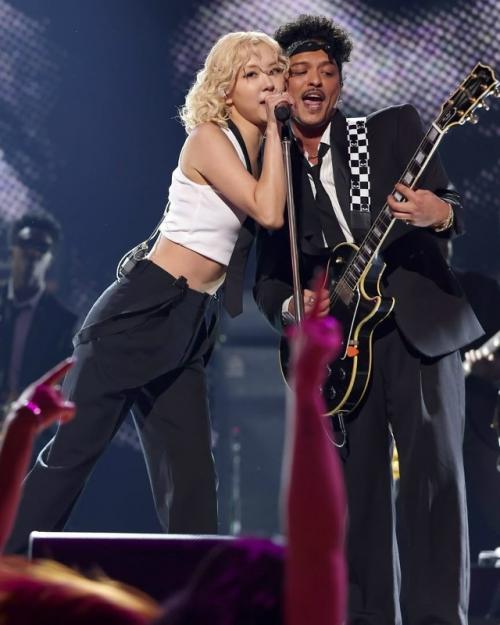 Грэмми-2026 уже отгремела, но обсуждения не утихают. 04