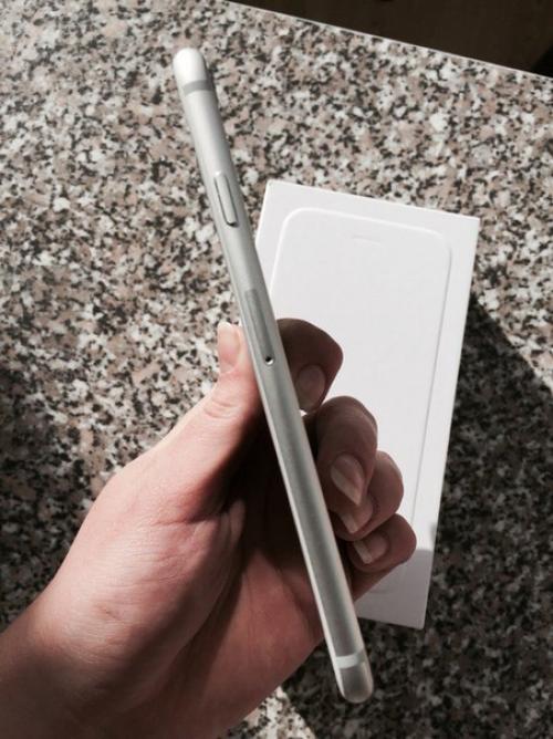 Месяц назад заказала копию Iphone 6S, через 6 дней я забрала его на почте и вот решила оставить отзыв! 01