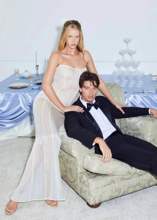 Потомственный актер Патрик шварценеггер раздевается не , внимание, только в новом Белом Лотосе, но и для бренда Skims Ким кардашьян. 01