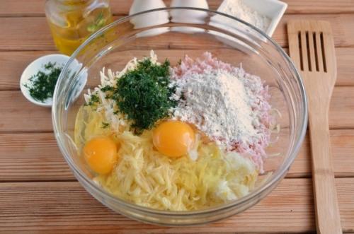 Супер вкусные драники с ветчиной и сыром. 03 Супер вкусные драники с ветчиной и сыром. 03