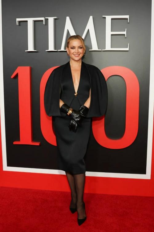 Хейли бибер, Кейт хадсон, бэкхэмы: Time 100 Gala собрал лучшие образы весны. 04