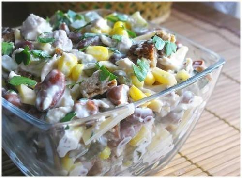 Салат с курицей. Салат с курицей.