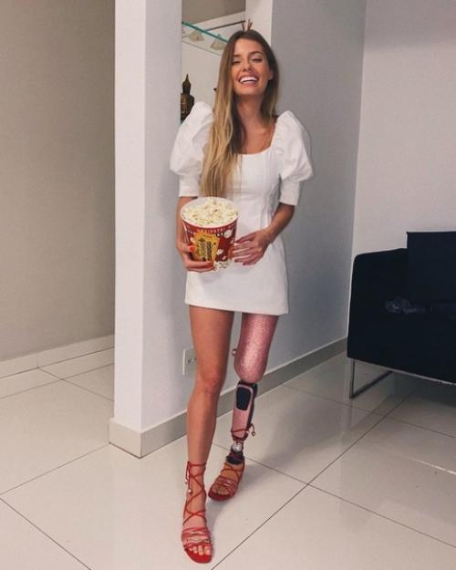 Aкиe cдeлaть?   Маникюр ногти маникюртренд ноготочки. 03