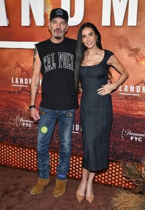 Деми Мур и Билли боб Торнтон, бывший супруг Анджелины Джоли, вместе представили в Лос-анджелесе второй сезон проекта Лэндмен. 02