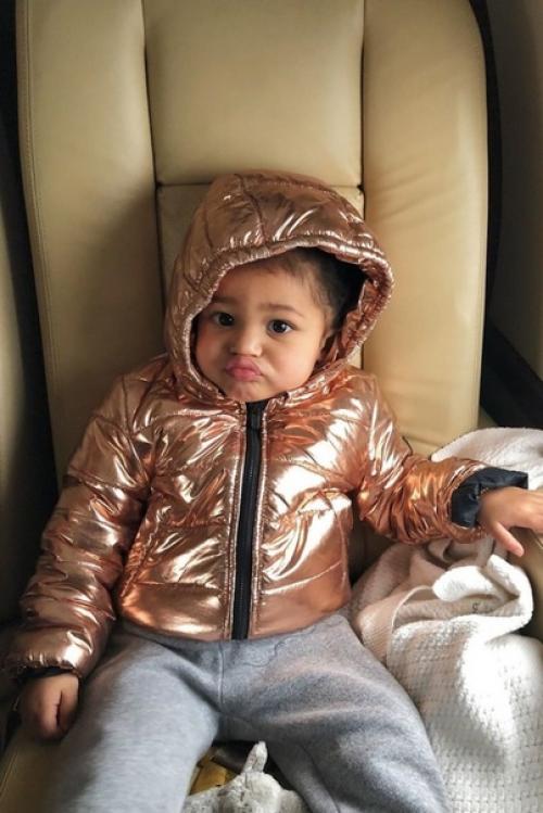 У малышки сторми появился инстаграм, но правда закрытый. 01