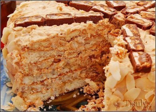 Торт сникерс.

Уникальнейший по вкусу и простой, беспроигрышный торт.  