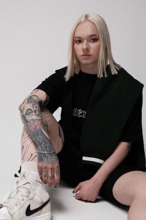 Поклонники телесериала Новенький с нетерпением ждали новостей о 4-м сезоне и вот, наконец - то, первые детали сюжета стали известны. 01