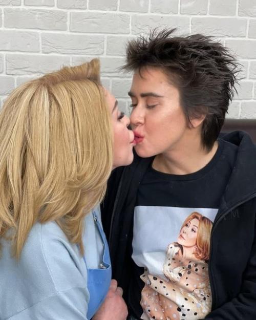 Интересные идеи для декора в интерьере.  Особенно впечатляет пепельница. 02