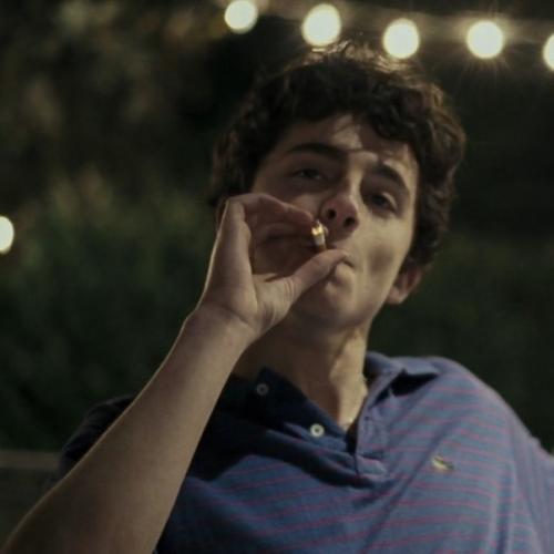 Курение вредит здоровью, но у них это выглядит соблазнительно. 05