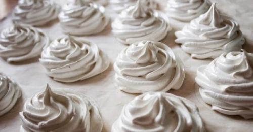 Творожный зефир.

Ингредиенты: 
