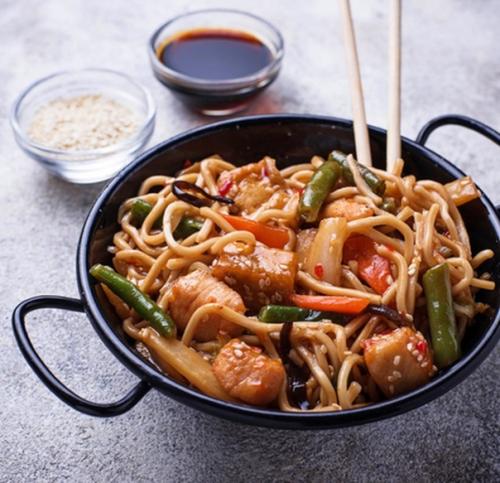 Лапша Удон с курицей и овощами. 01 Лапша Удон с курицей и овощами. 01