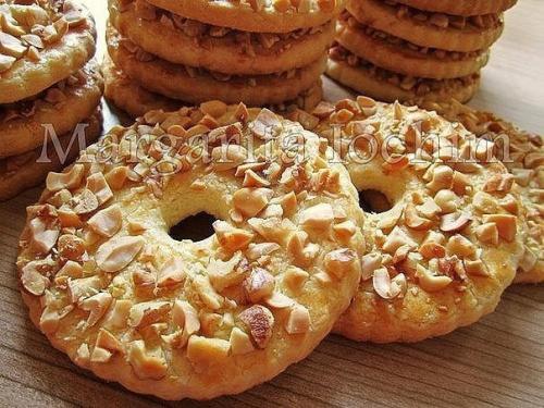 Песочные кольца с орехами.

